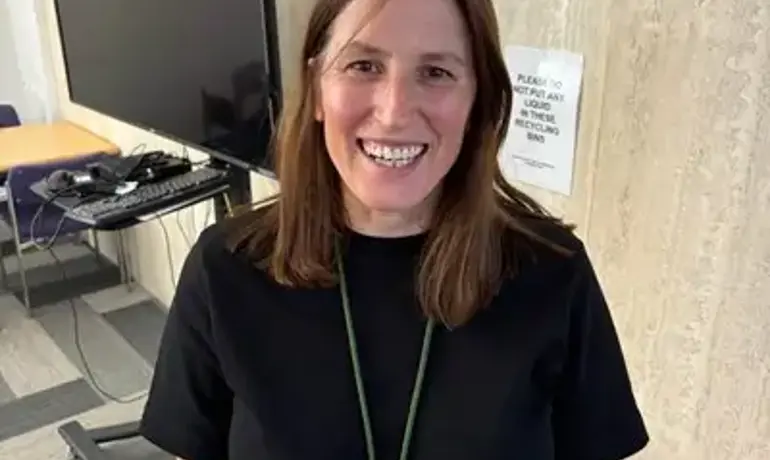 Nicola Kelly